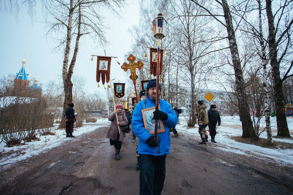 Крестный ход в память о царской семье прошёл по Пскову