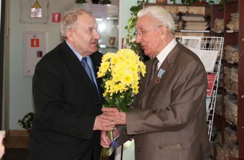 Известного псковского краеведа и любителя старины Михаила Медникова поздравили с 85-летием