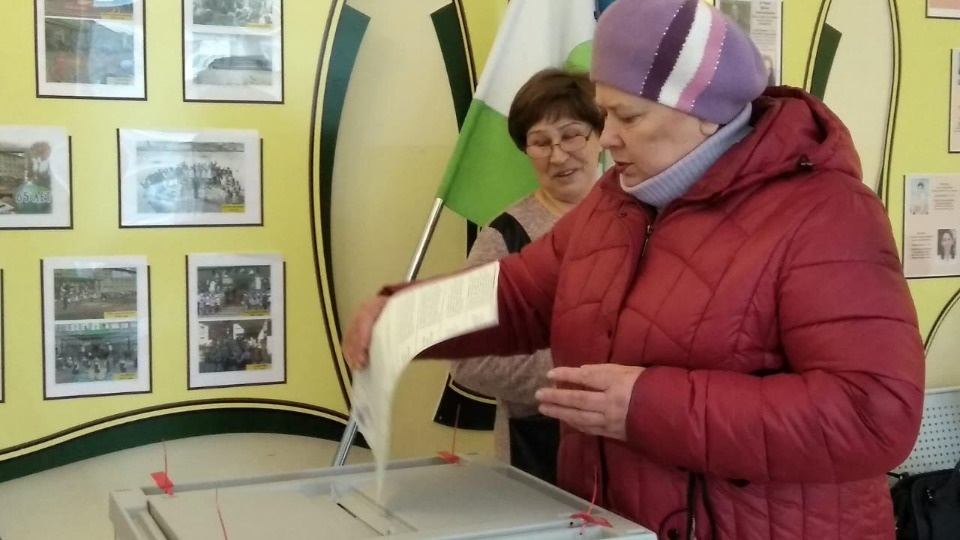 Наблюдатели: в Псковской области с утра отмечается достаточно высокая активность избирателей