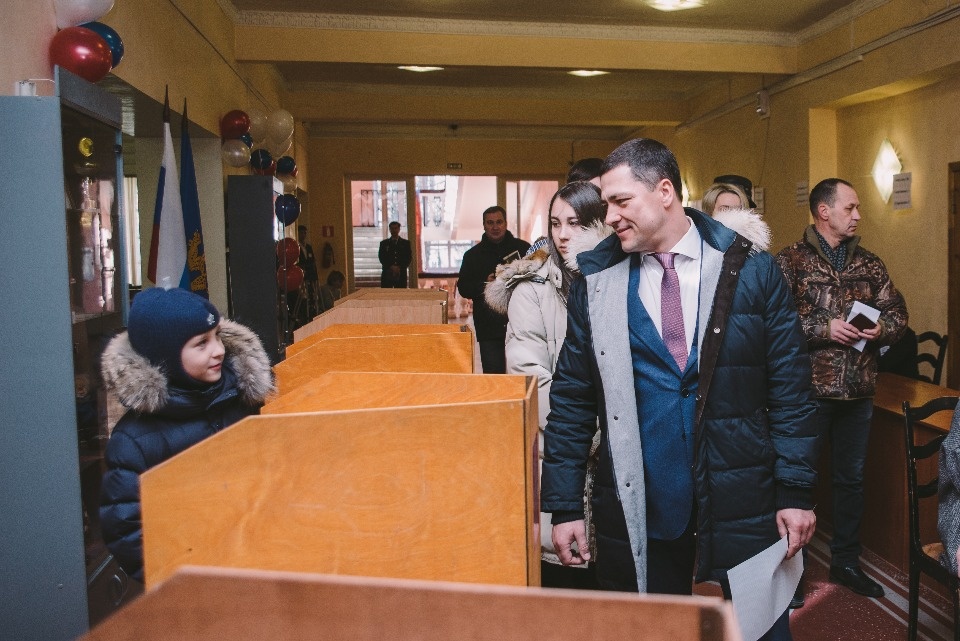 Михаил Ведерников проголосовал за президента РФ