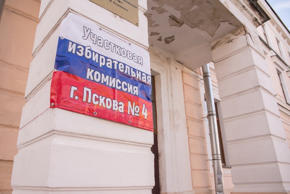 Михаил Ведерников проголосовал за президента РФ