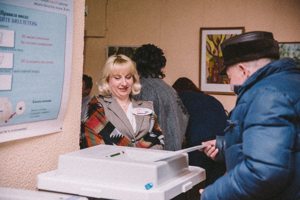 Михаил Ведерников проголосовал за президента РФ