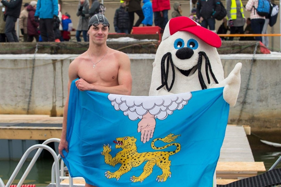 Юлия Захарова и Каролина Мордовцева «наплавали» в Сыктывкаре на призовые места