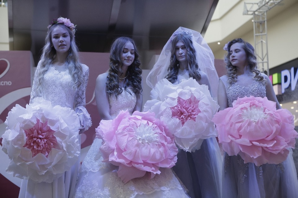 Масштабную свадебную выставку провели в Пскове на выходных