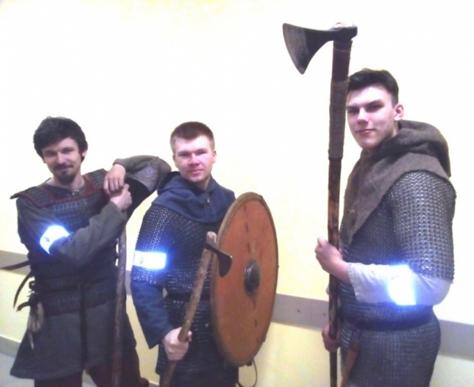 Будь как викинг: псковские гаишники устроили необычную фотосессию