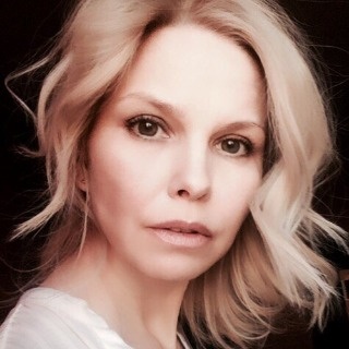 Вне политики