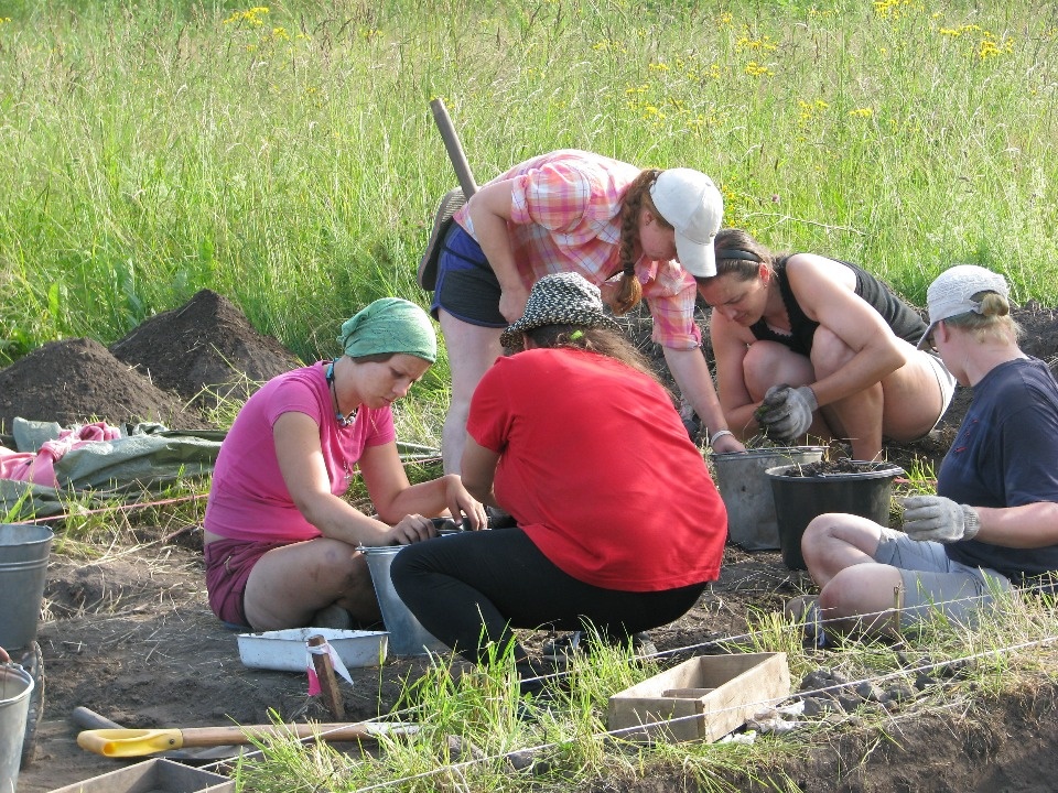 Не богатства ради