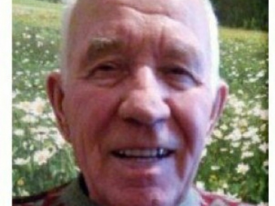 Псковича без фаланги безымянного пальца на левой руке и с татуировкой в виде якоря на правой ищет полиция