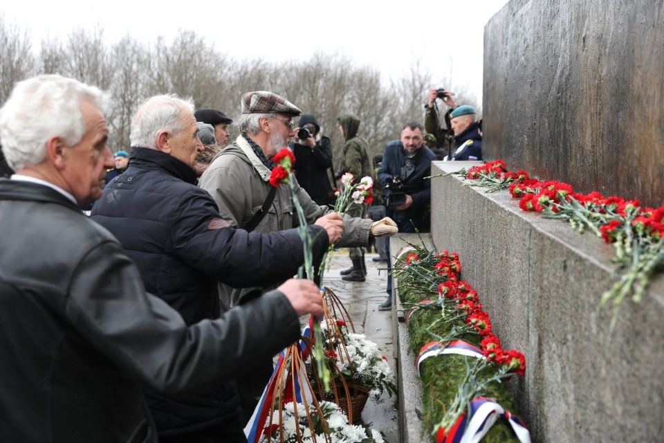 Митинг на горе Соколиха в День воинской славы России. Митинг на горе Соколиха в День воинской славы России.