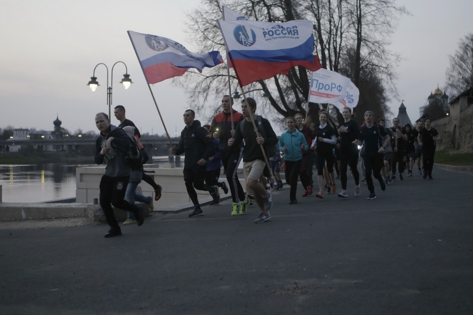 «Ночной забег» в Пскове «Ночной забег» в Пскове