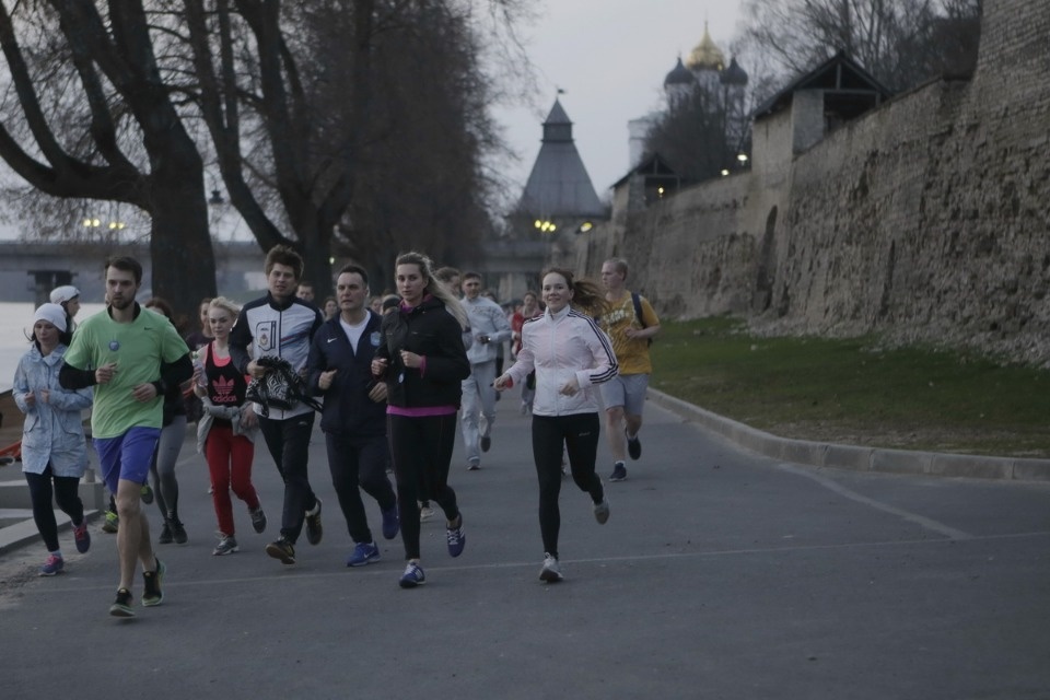 «Ночной забег» в Пскове «Ночной забег» в Пскове