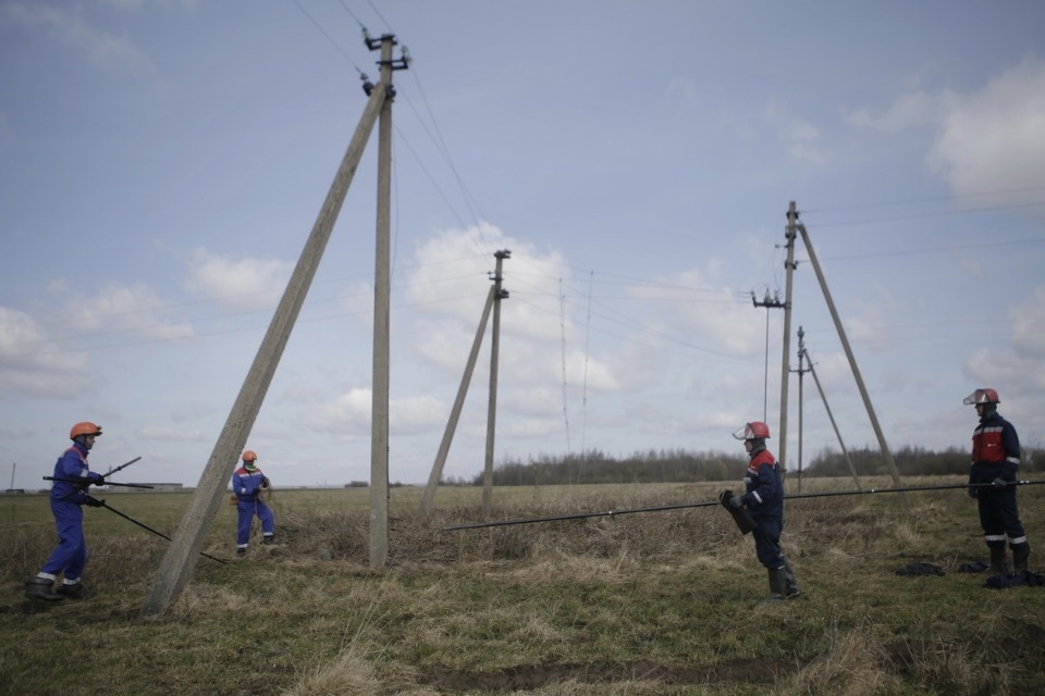 Учения энергетиков в Бежаницком районе.