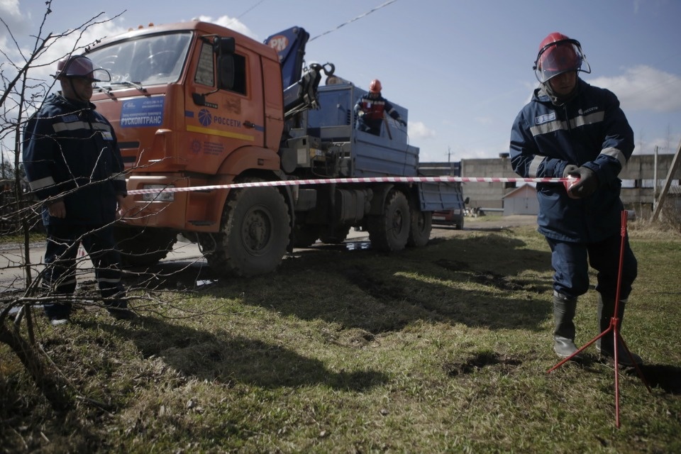 Учения энергетиков в Бежаницком районе.