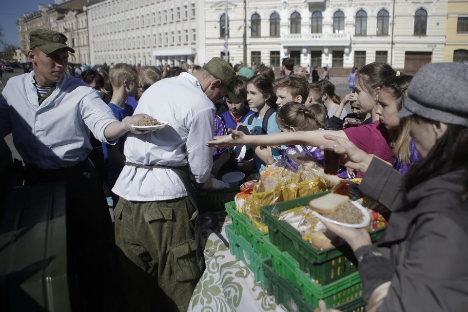Участников и гостей Эстафеты накормят солдатской кашей 