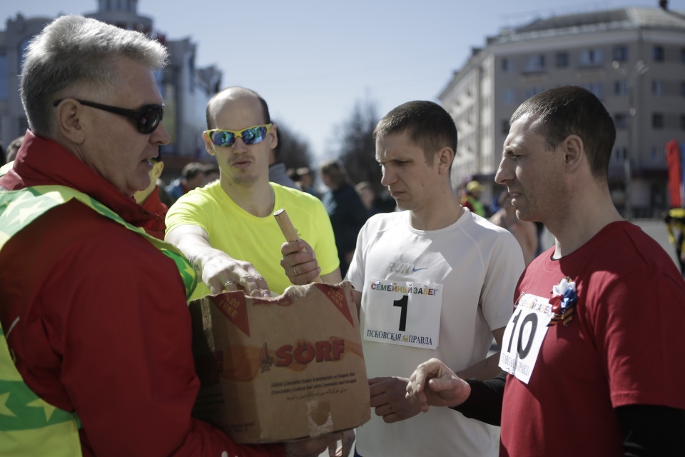 Эстафету бегали участники Олимпиады