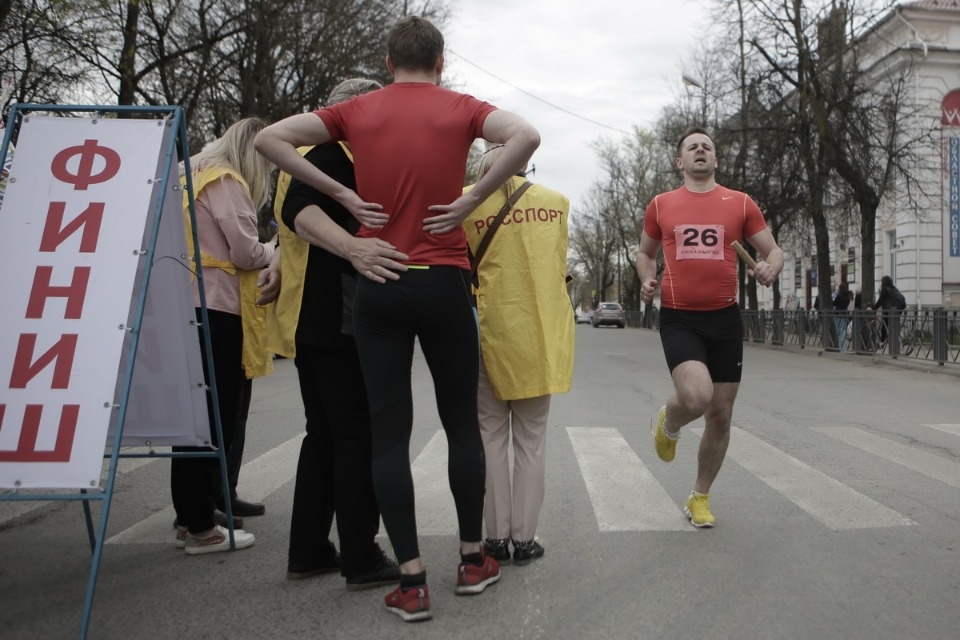 Тысячи псковичей пробежали эстафету «Псковской правды» – 2018