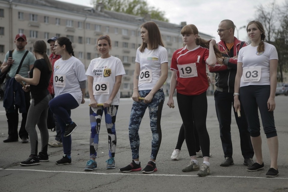 Тысячи псковичей пробежали эстафету «Псковской правды» – 2018