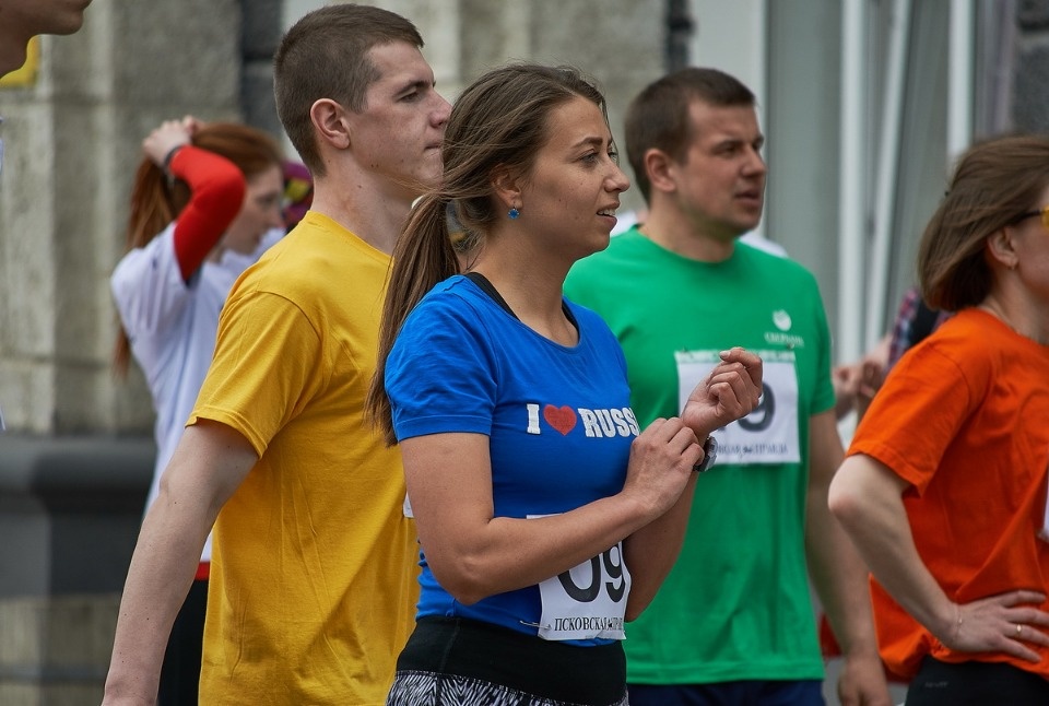 Тысячи псковичей пробежали эстафету «Псковской правды» – 2018