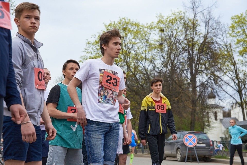 Тысячи псковичей пробежали эстафету «Псковской правды» – 2018