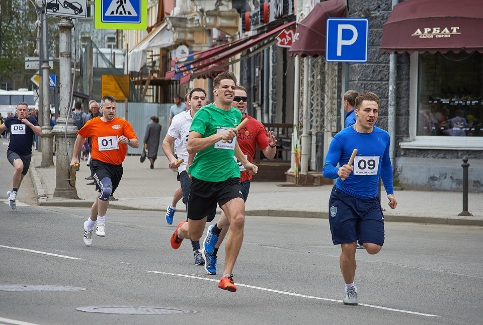 Тысячи псковичей пробежали эстафету «Псковской правды» – 2018