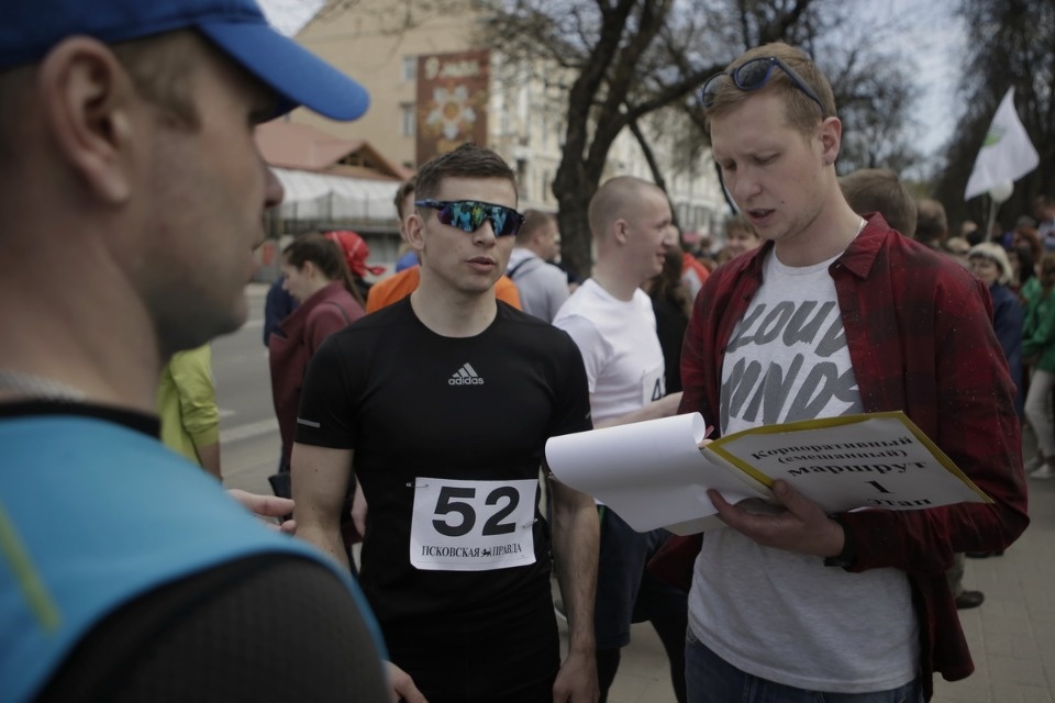 Тысячи псковичей пробежали эстафету «Псковской правды» – 2018
