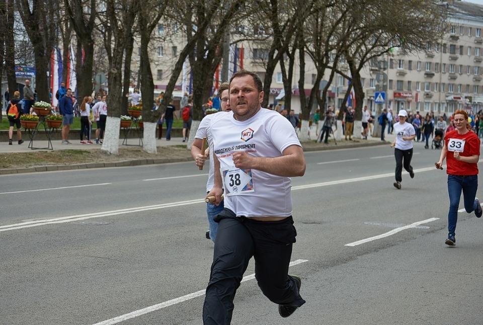 Тысячи псковичей пробежали эстафету «Псковской правды» – 2018