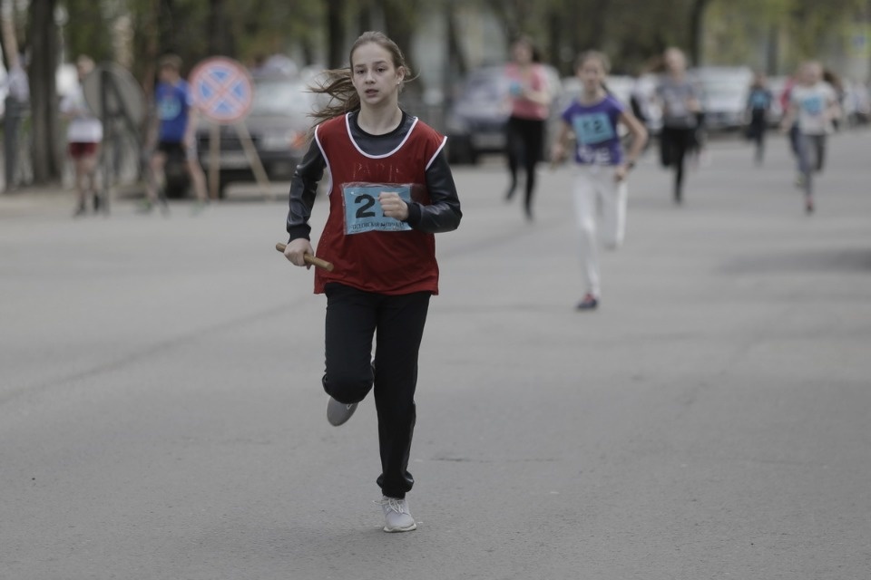 Тысячи псковичей пробежали эстафету «Псковской правды» – 2018