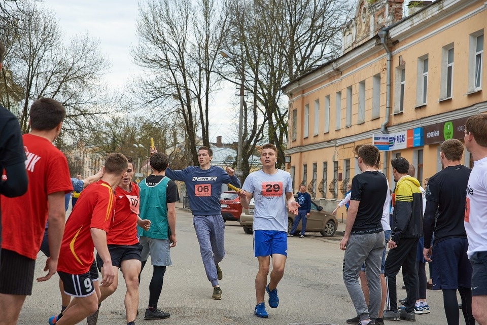 Тысячи псковичей пробежали эстафету «Псковской правды» – 2018