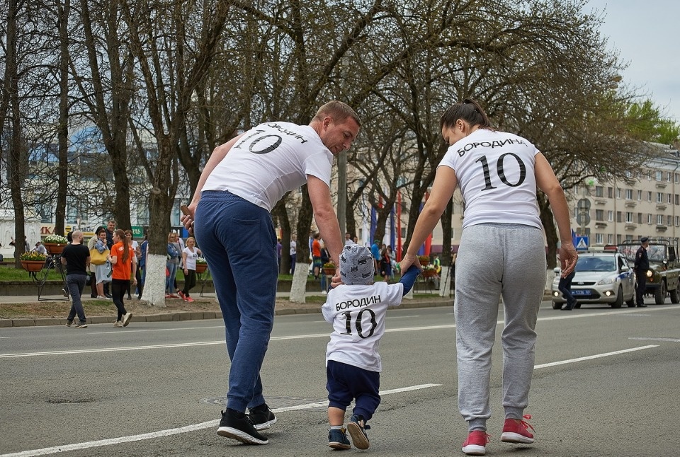 Тысячи псковичей пробежали эстафету «Псковской правды» – 2018