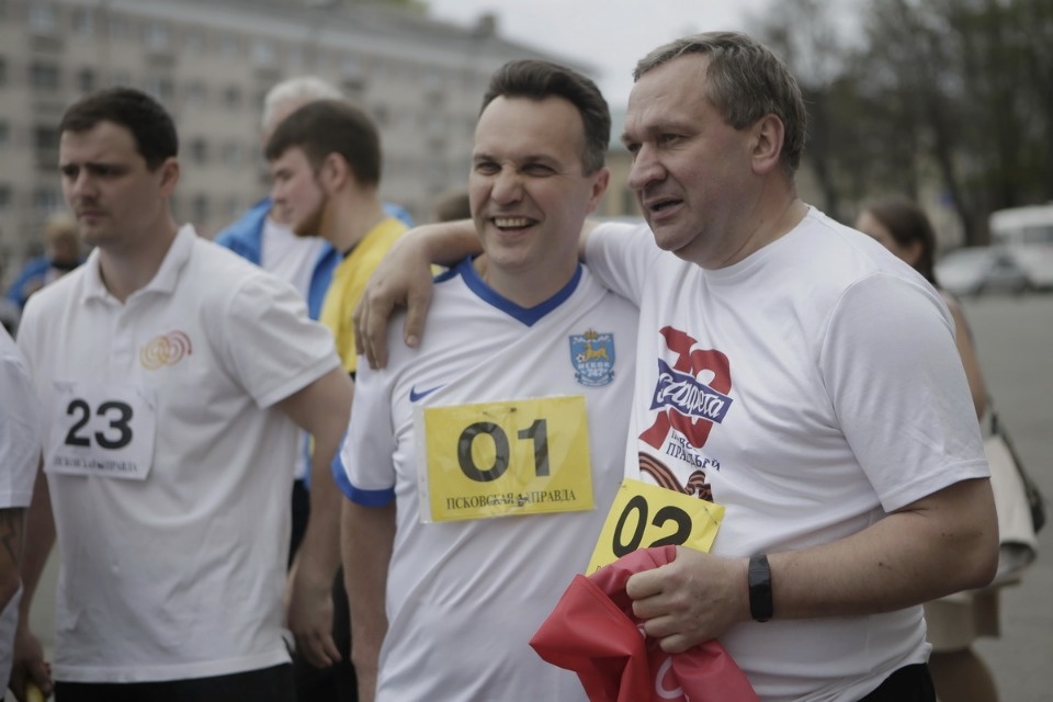 Тысячи псковичей пробежали эстафету «Псковской правды» – 2018
