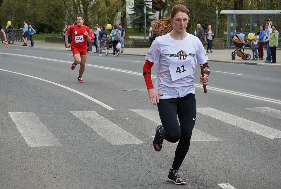 Тысячи псковичей пробежали эстафету «Псковской правды» – 2018