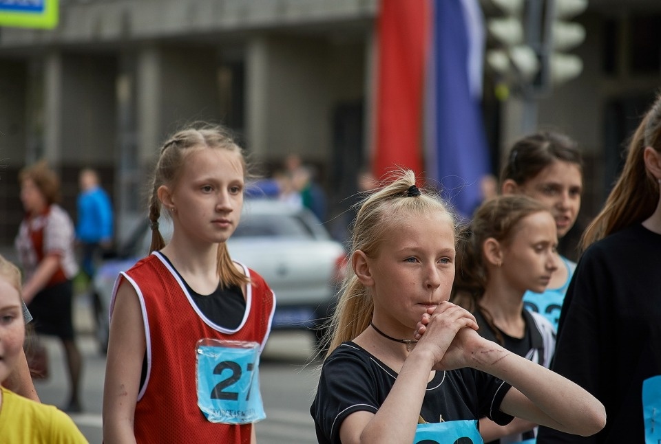 Тысячи псковичей пробежали эстафету «Псковской правды» – 2018