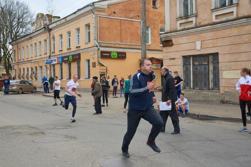 Тысячи псковичей пробежали эстафету «Псковской правды» – 2018