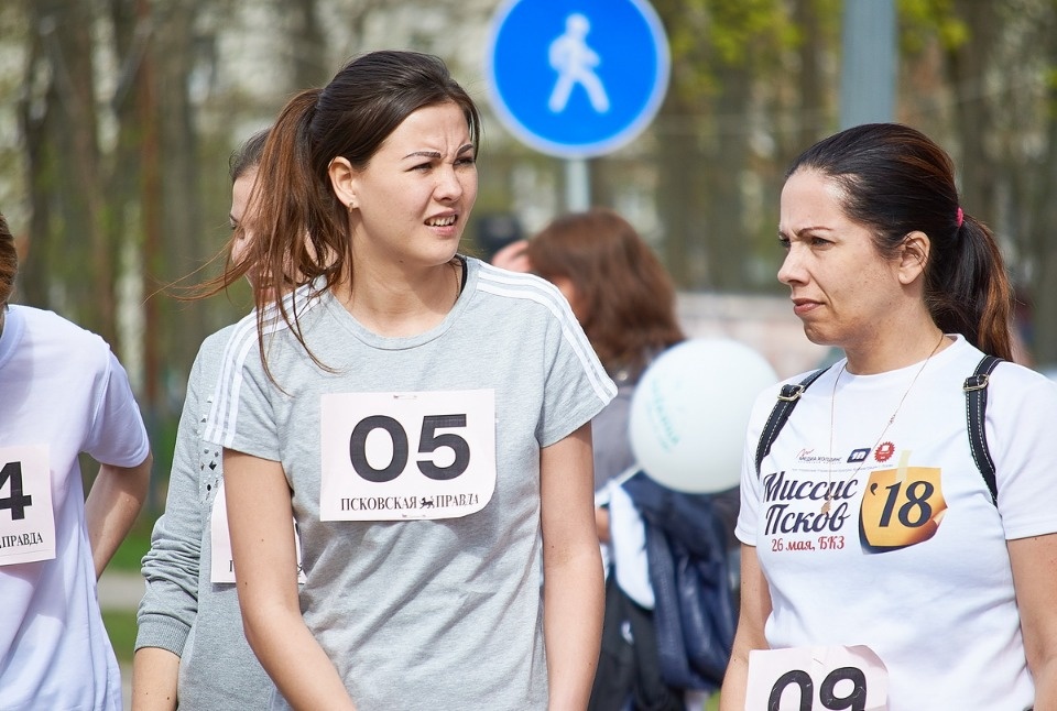 Тысячи псковичей пробежали эстафету «Псковской правды» – 2018