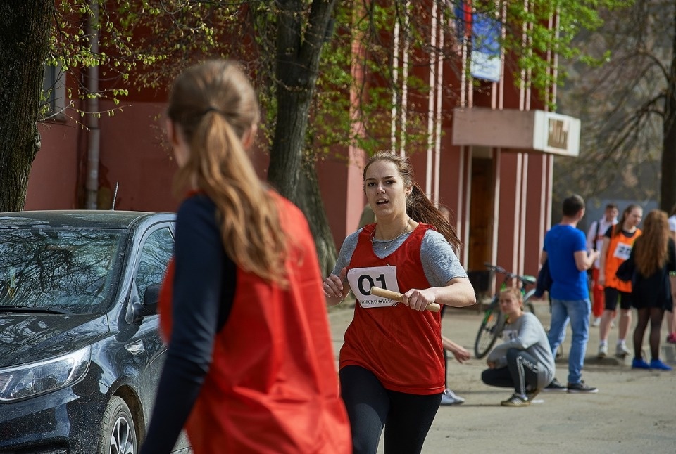 Тысячи псковичей пробежали эстафету «Псковской правды» – 2018