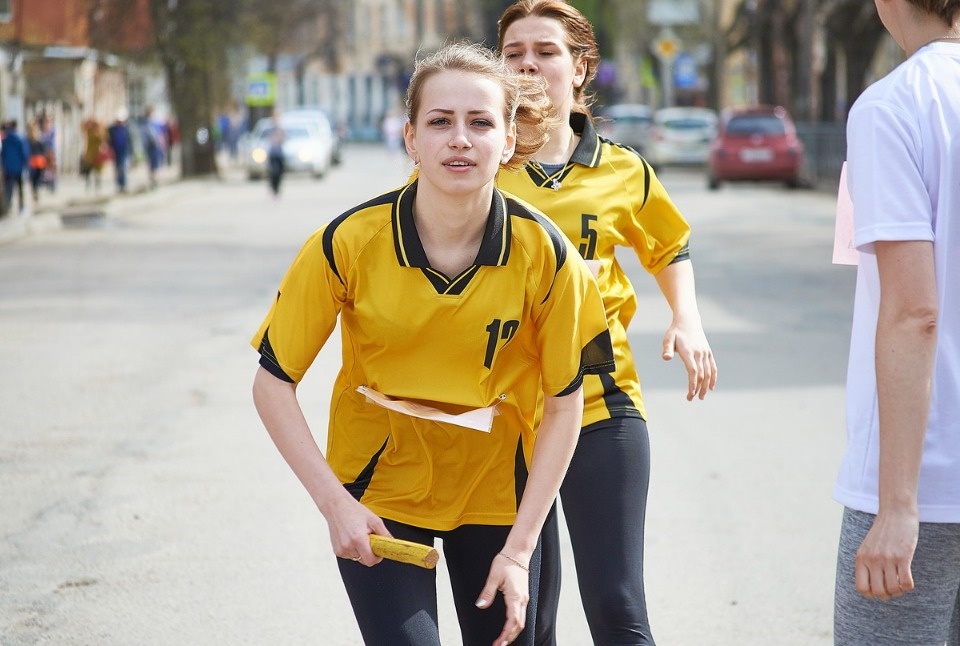 Тысячи псковичей пробежали эстафету «Псковской правды» – 2018