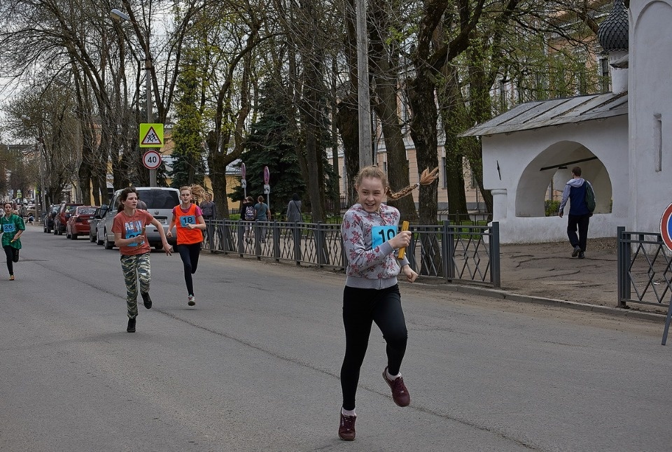 Тысячи псковичей пробежали эстафету «Псковской правды» – 2018
