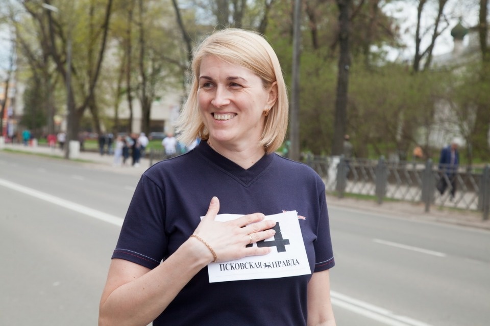 Тысячи псковичей пробежали эстафету «Псковской правды» – 2018