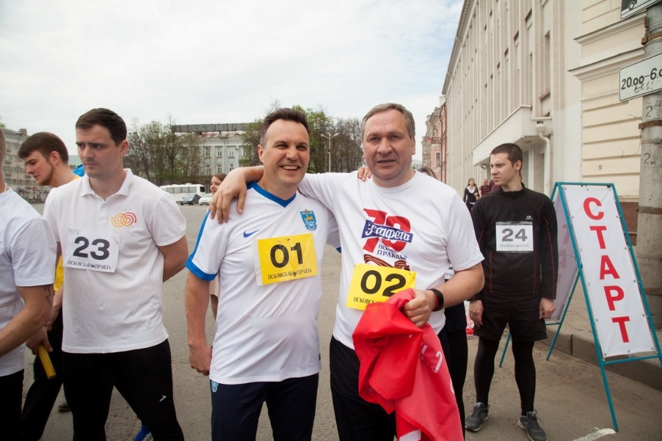 Тысячи псковичей пробежали эстафету «Псковской правды» – 2018