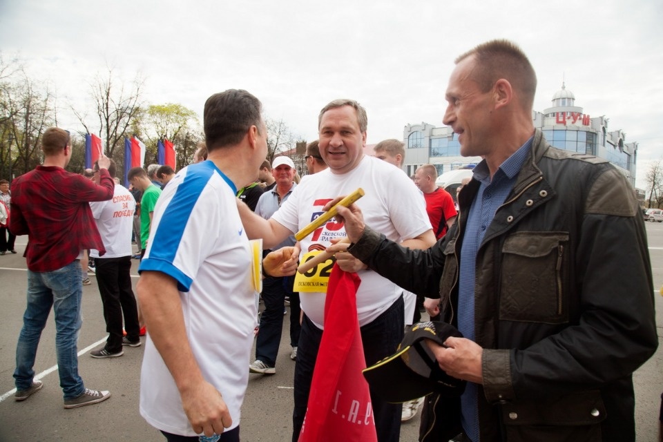 Тысячи псковичей пробежали эстафету «Псковской правды» – 2018