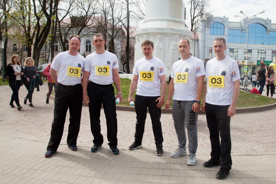 Тысячи псковичей пробежали эстафету «Псковской правды» – 2018
