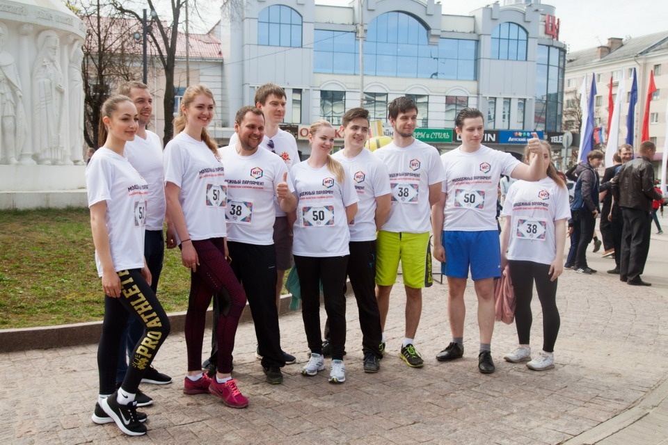 Тысячи псковичей пробежали эстафету «Псковской правды» – 2018