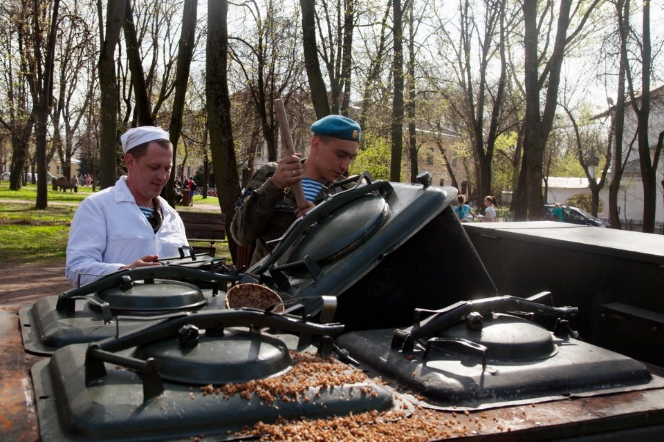 Тысячи псковичей пробежали эстафету «Псковской правды» – 2018