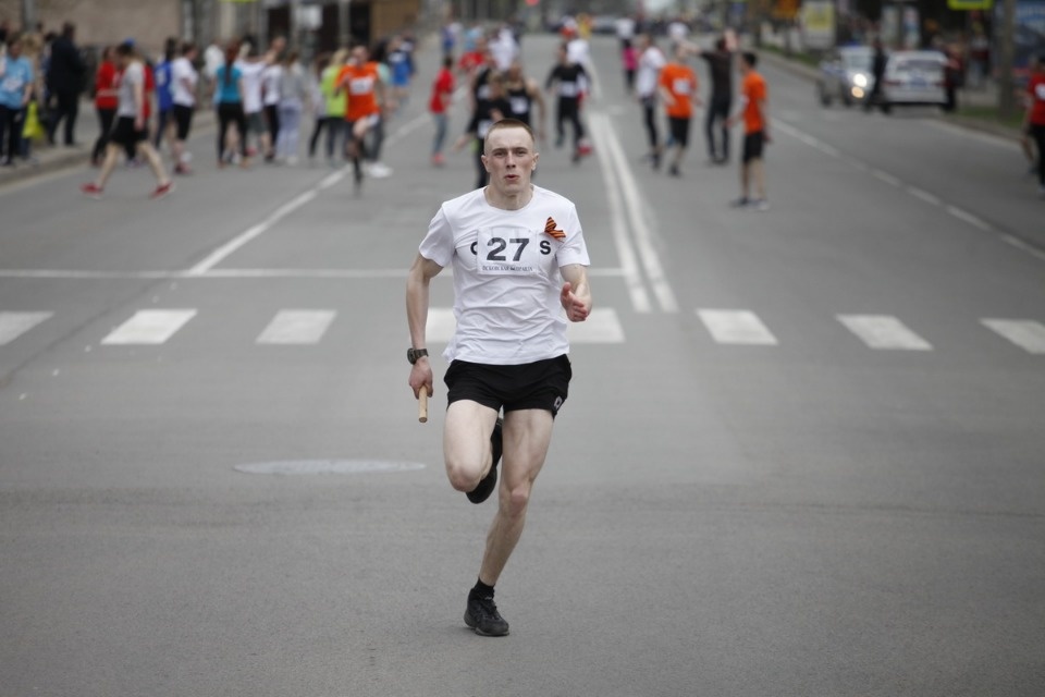 Тысячи псковичей пробежали эстафету «Псковской правды» – 2018