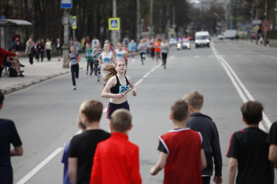 Тысячи псковичей пробежали эстафету «Псковской правды» – 2018