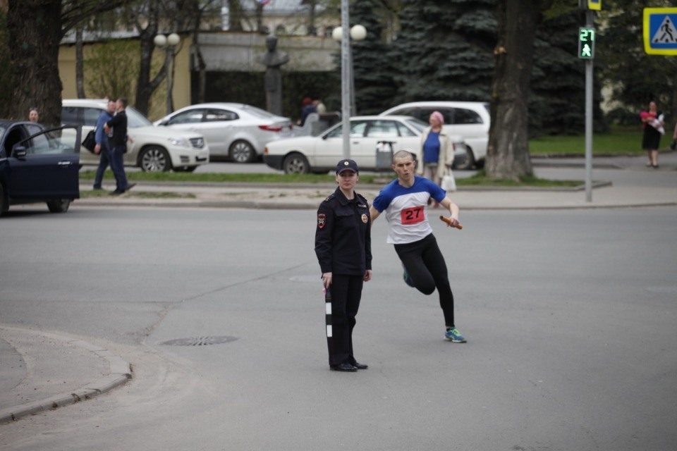 Тысячи псковичей пробежали эстафету «Псковской правды» – 2018