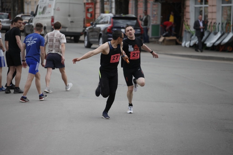 Тысячи псковичей пробежали эстафету «Псковской правды» – 2018