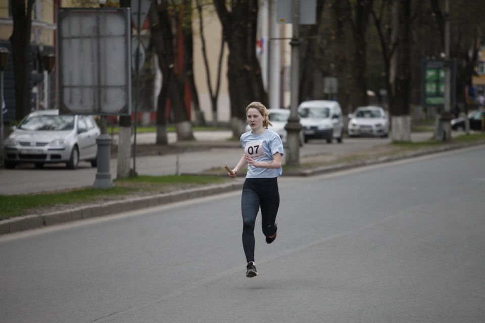 Тысячи псковичей пробежали эстафету «Псковской правды» – 2018