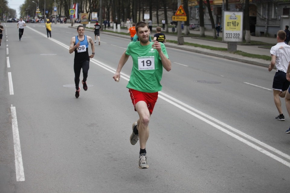 Тысячи псковичей пробежали эстафету «Псковской правды» – 2018