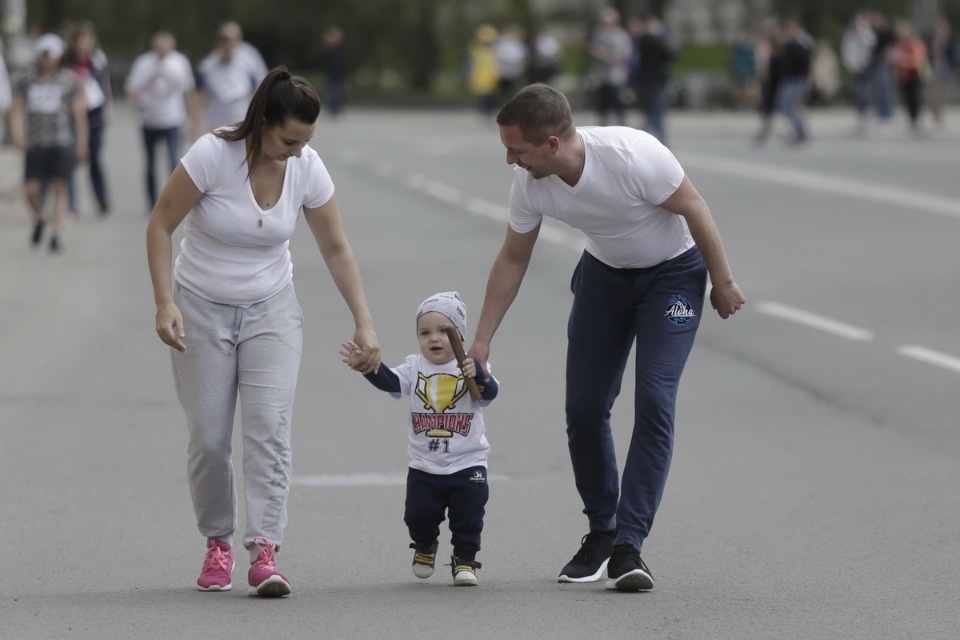 Тысячи псковичей пробежали эстафету «Псковской правды» – 2018